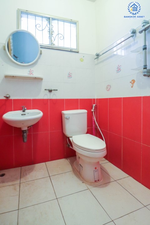 *****บ้านแฝดมือสองย่านนนทบุรี ม.สวัสดีการ์เด้นวิลล์ บางใหญ่-กาญจนาภิเษก บนเนื้อที่ 39.5 ตร.ว. ฟังก์ชัน 3 ห้องนอน 2 ห้องน้ำ 2 ที่จอดรถ แถมฟรี! 3 เครื่องปรับอากาศ บรรยากาศเงียบสงบ ทำเลดีมาก ใกล้ตลาด, ทางด่วน "ศรีรัช" และรถไฟฟ้าสายสีม่วง "สถานีตลาดบางใหญ่"